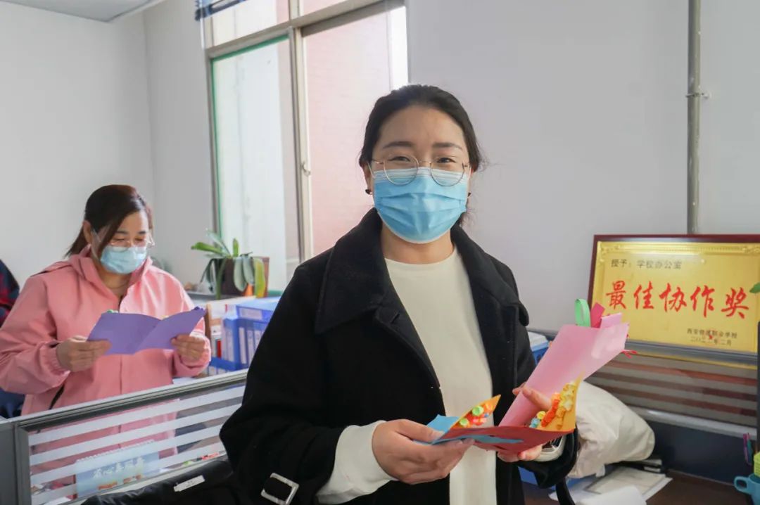 因为你们是爱和奉献的使者